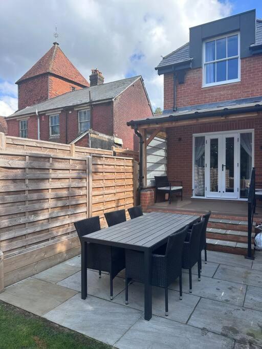 Vila Riverside 3 Bed House Winchester Exteriér fotografie