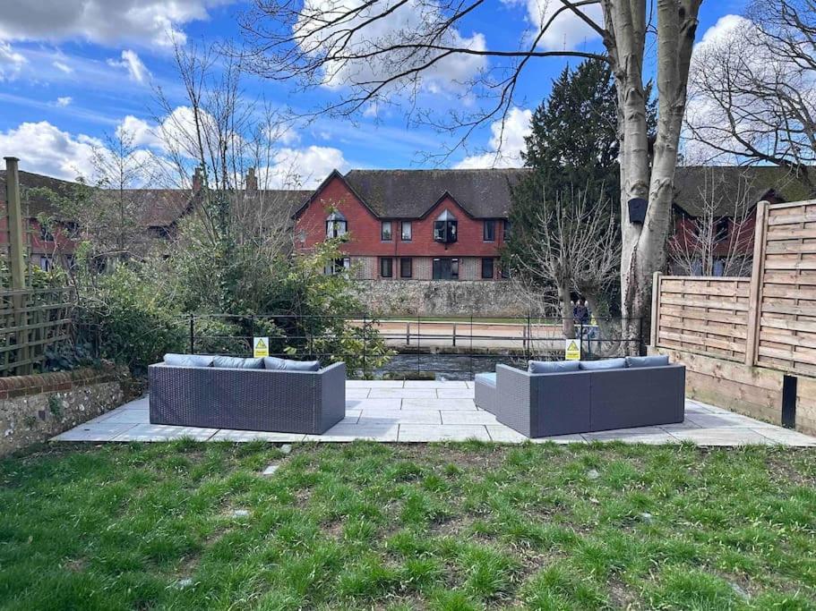 Vila Riverside 3 Bed House Winchester Exteriér fotografie