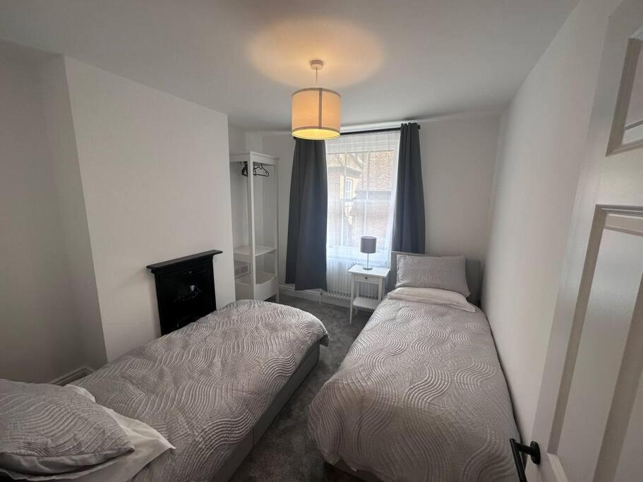 Vila Riverside 3 Bed House Winchester Exteriér fotografie